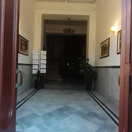 Interno5 *